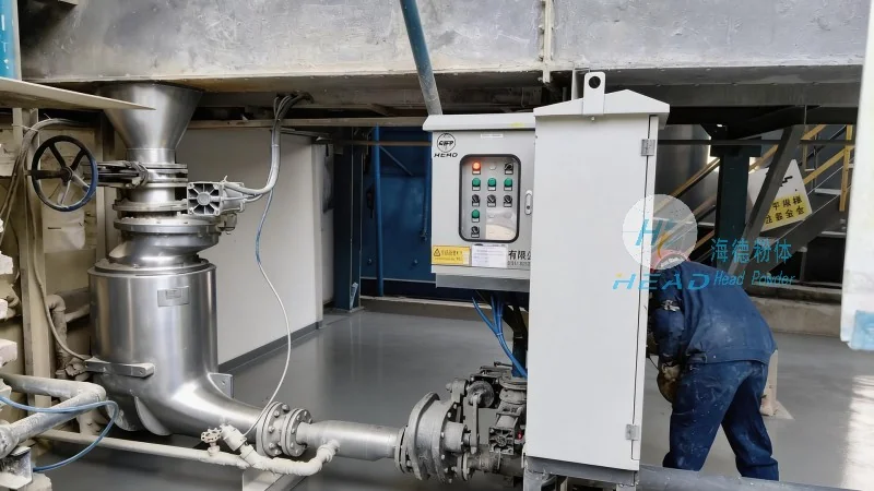 Common Polysilicon Conveying Methods: Advantages and Features of HeadPowder's Polysilicon Pneumatic Conveying System